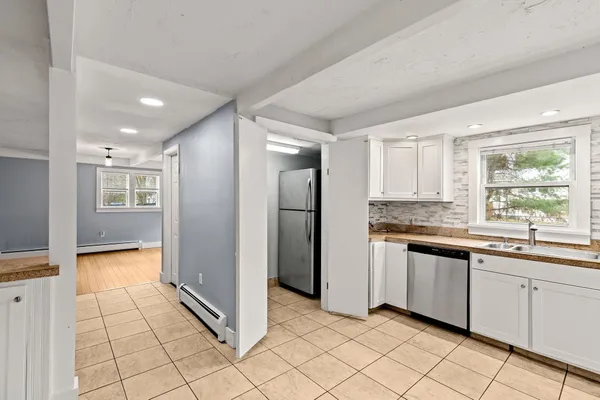 $530,000 | 214 Maplehurst Avenue, Manchester, NH 03104