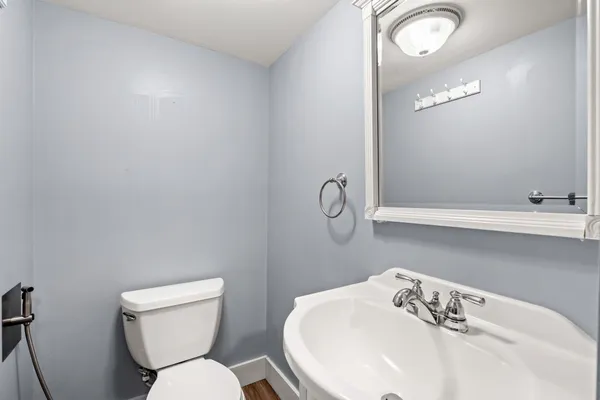 $530,000 | 214 Maplehurst Avenue, Manchester, NH 03104