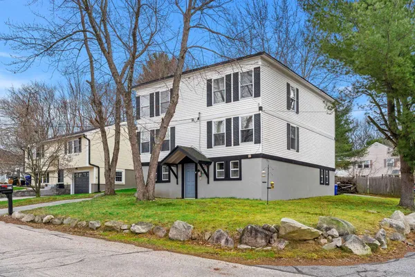 $530,000 | 214 Maplehurst Avenue, Manchester, NH 03104