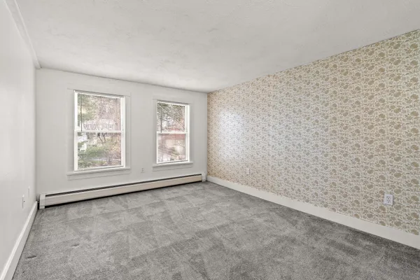 $530,000 | 214 Maplehurst Avenue, Manchester, NH 03104