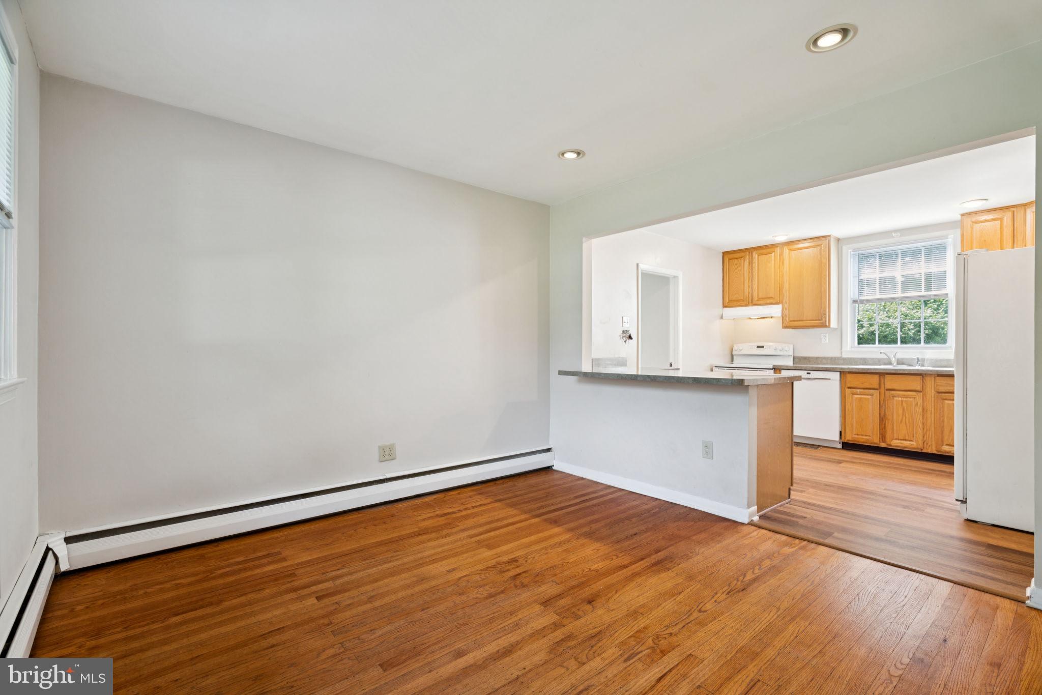 916 Davis Road Ambler, PA 19002 - Photo 14 of 39 Kitchen