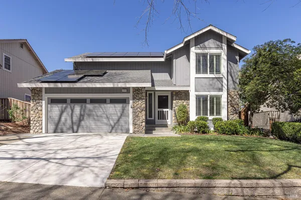 $799,000 | 2183 Warwick Drive, Santa Rosa, CA 95405
