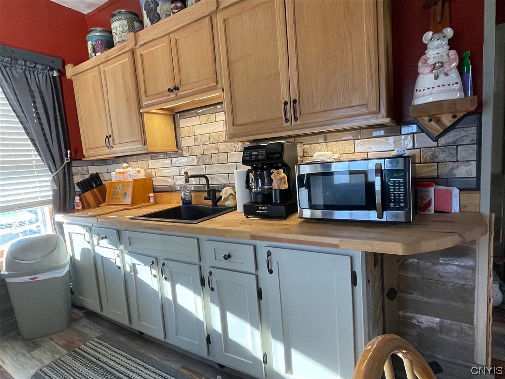 117 West Walnut Street Oneida, NY 13421 - Photo 12 of 28 1st floor (rear)