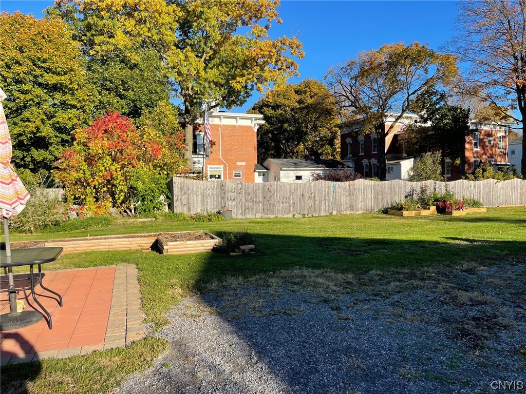 117 West Walnut Street Oneida, NY 13421 - Photo 5 of 28