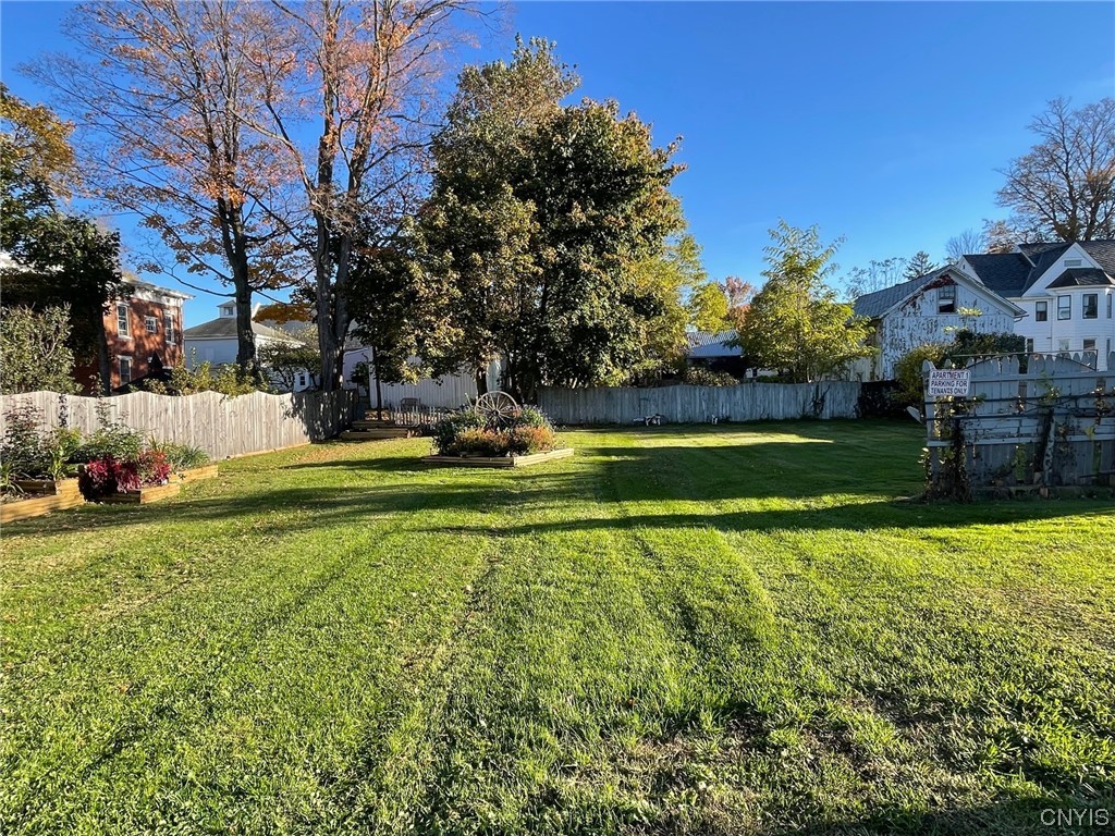 117 West Walnut Street Oneida, NY 13421 - Photo 7 of 28