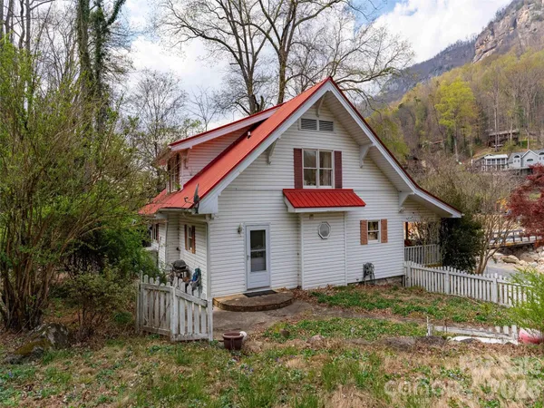 a view of outdoor space yard and garage