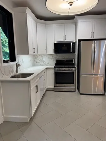 $2,900 | 18 Reed Street, Unit 1, Arlington, MA 02474