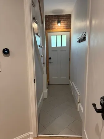 $2,900 | 18 Reed Street, Unit 1, Arlington, MA 02474