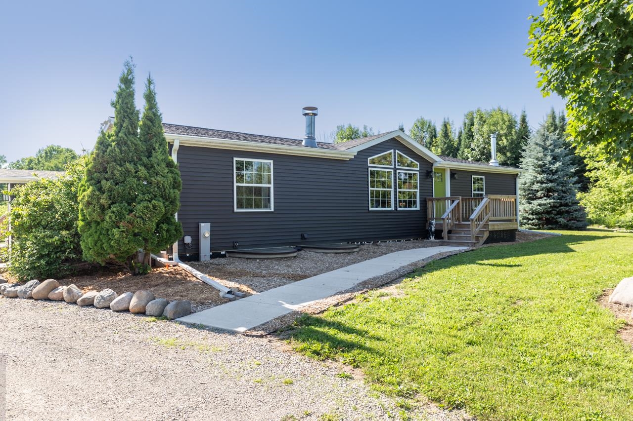 2941 Huebscher Road Abrams, WI 54101 - Photo 1 of 25