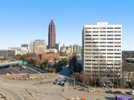 a picture of city view