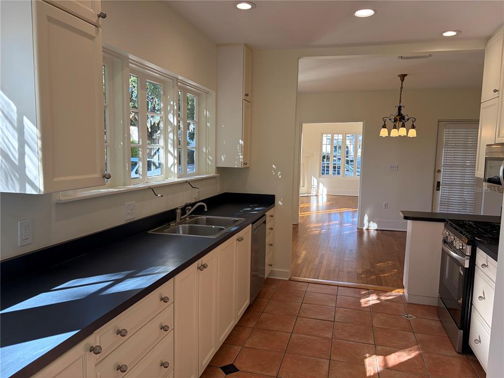 48 Harvard Street Orlando, FL 32804 - Photo 33 of 44