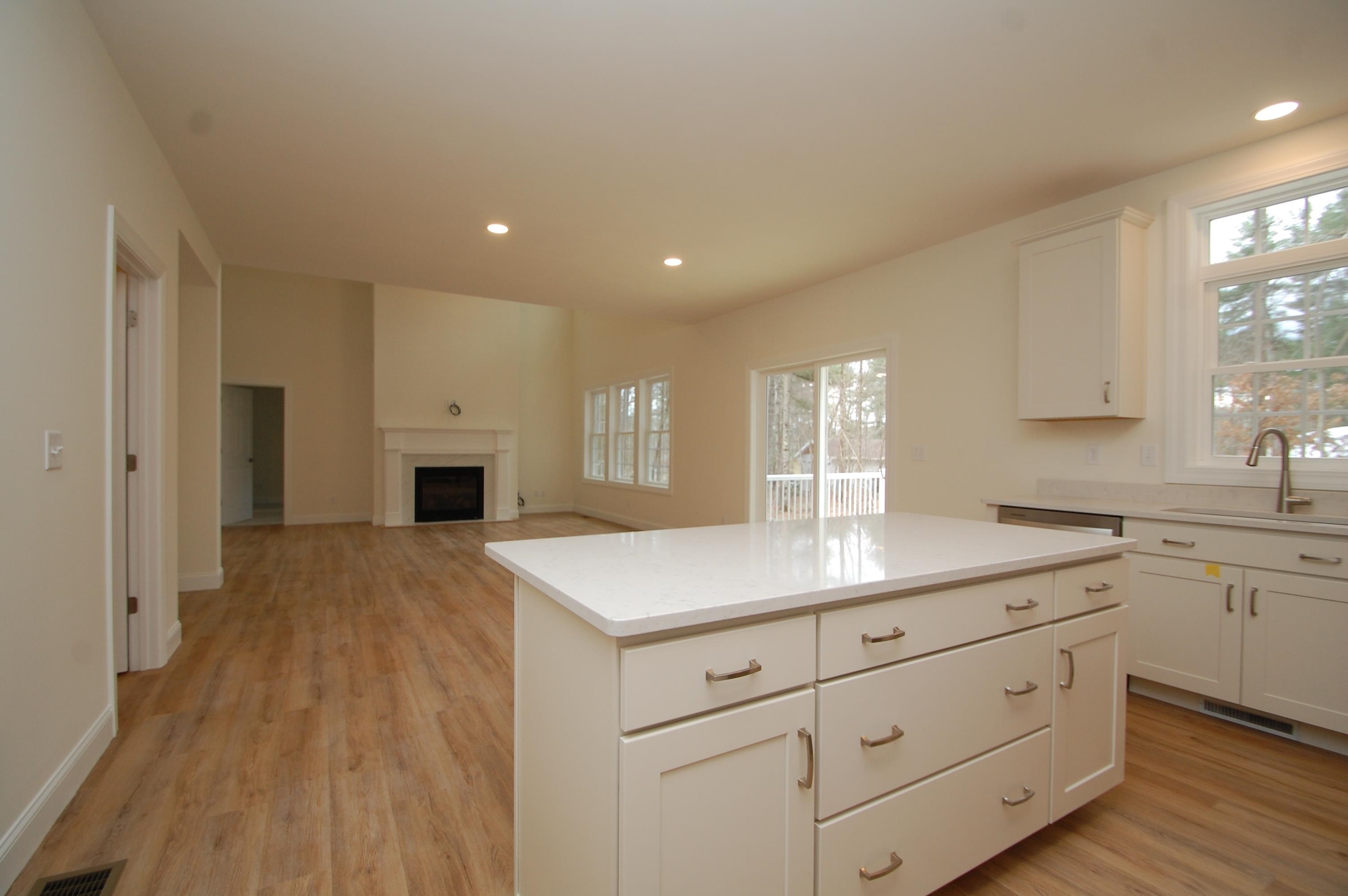 15 Reeds Ferry Way Merrimack, NH 03054 - Photo 4 of 20