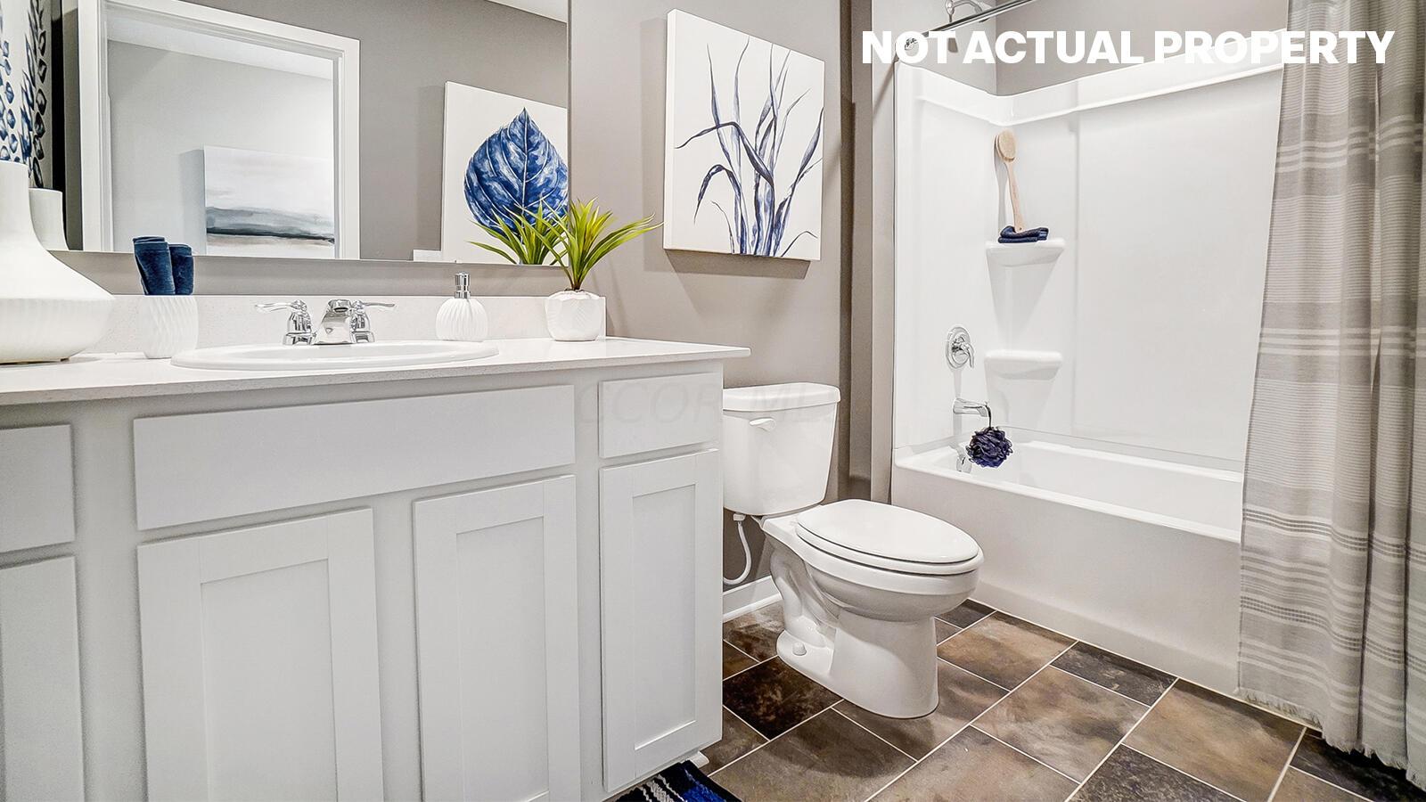 1575 Garratt Road Galloway, OH 43119 - Photo 39 of 51 44_secondary full bath (1)