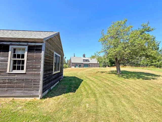 $875,000 | 26 Cape Road, Tremont, ME 04674
