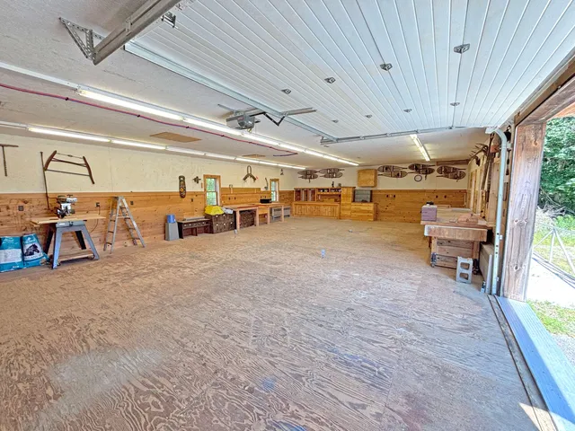 $875,000 | 26 Cape Road, Tremont, ME 04674