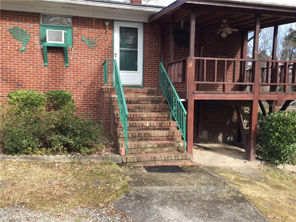 335 Knox Road Gibsonville, NC 27249 - Photo 2 of 21 Gallery Image 2
