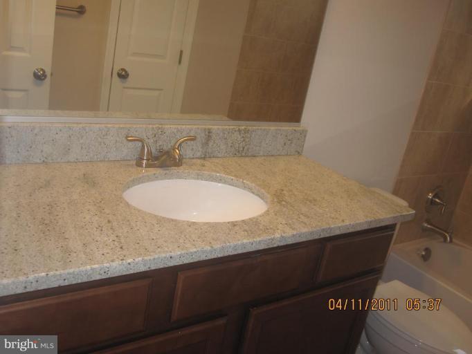 7220 Reservoir Road Springfield, VA 22150 - Photo 14 of 17 Bath #1