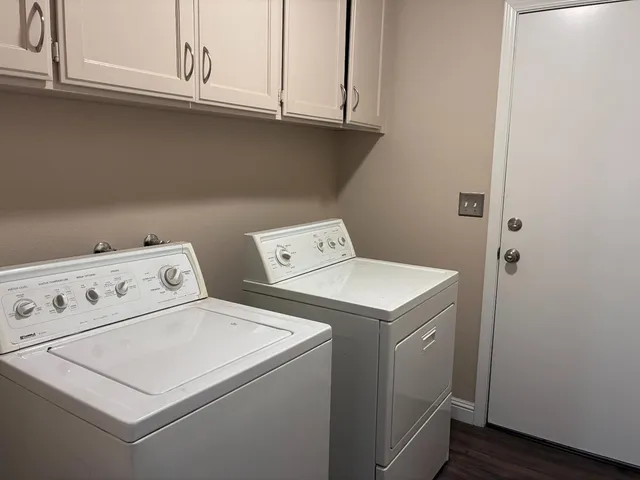 a view of a back yard of the house