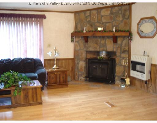 215 Route 3 Ripley Wv 25271 Ripley, WV 25271 - Photo 6 of 8 Living Room.