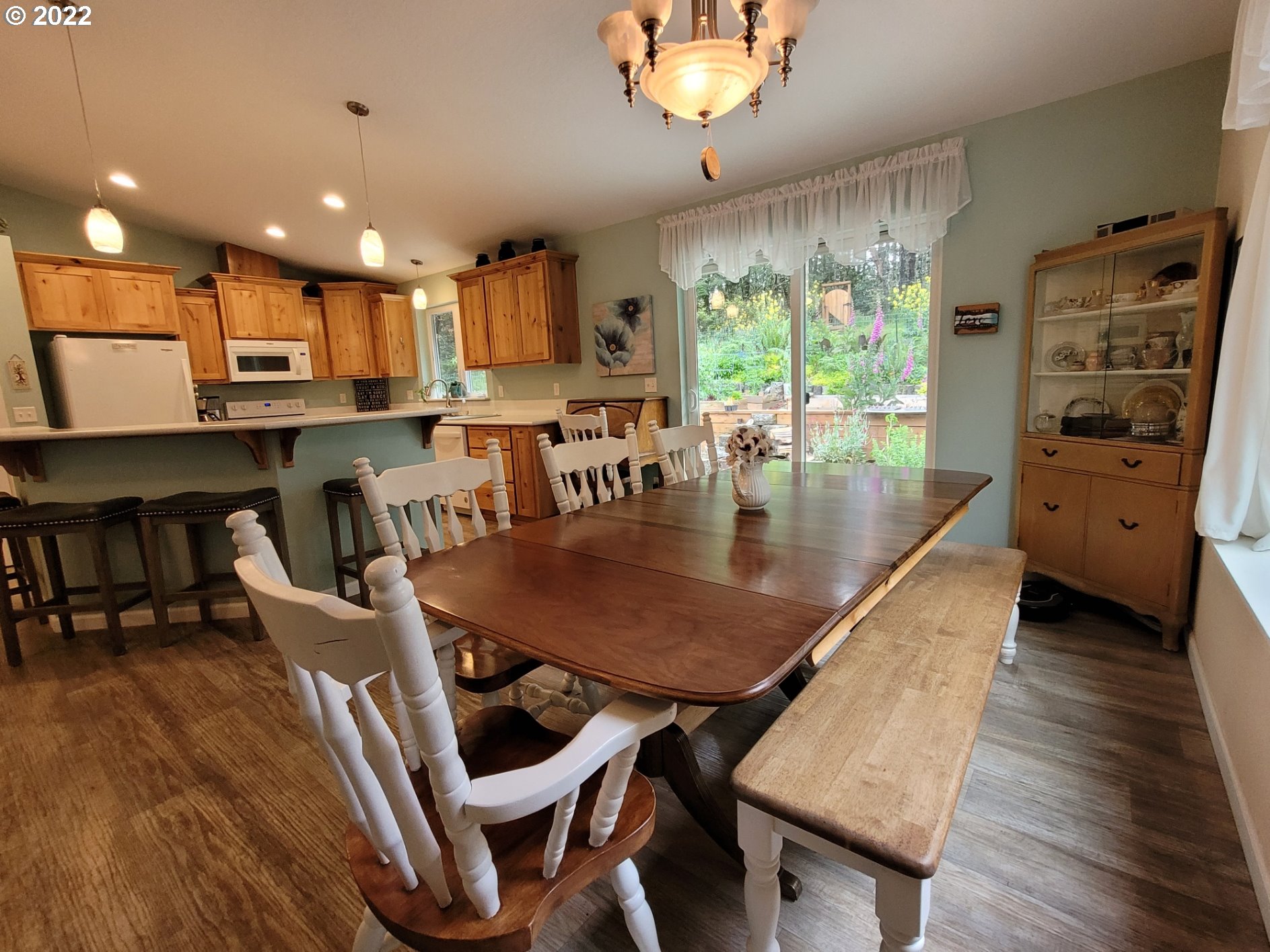 42533 Gull Road Port Orford, OR 97465 - Photo 13 of 32 Dining Area