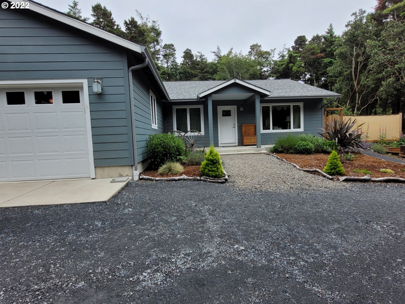 42533 Gull Road Port Orford, OR 97465 - Photo 2 of 32 Entrance/Foyer