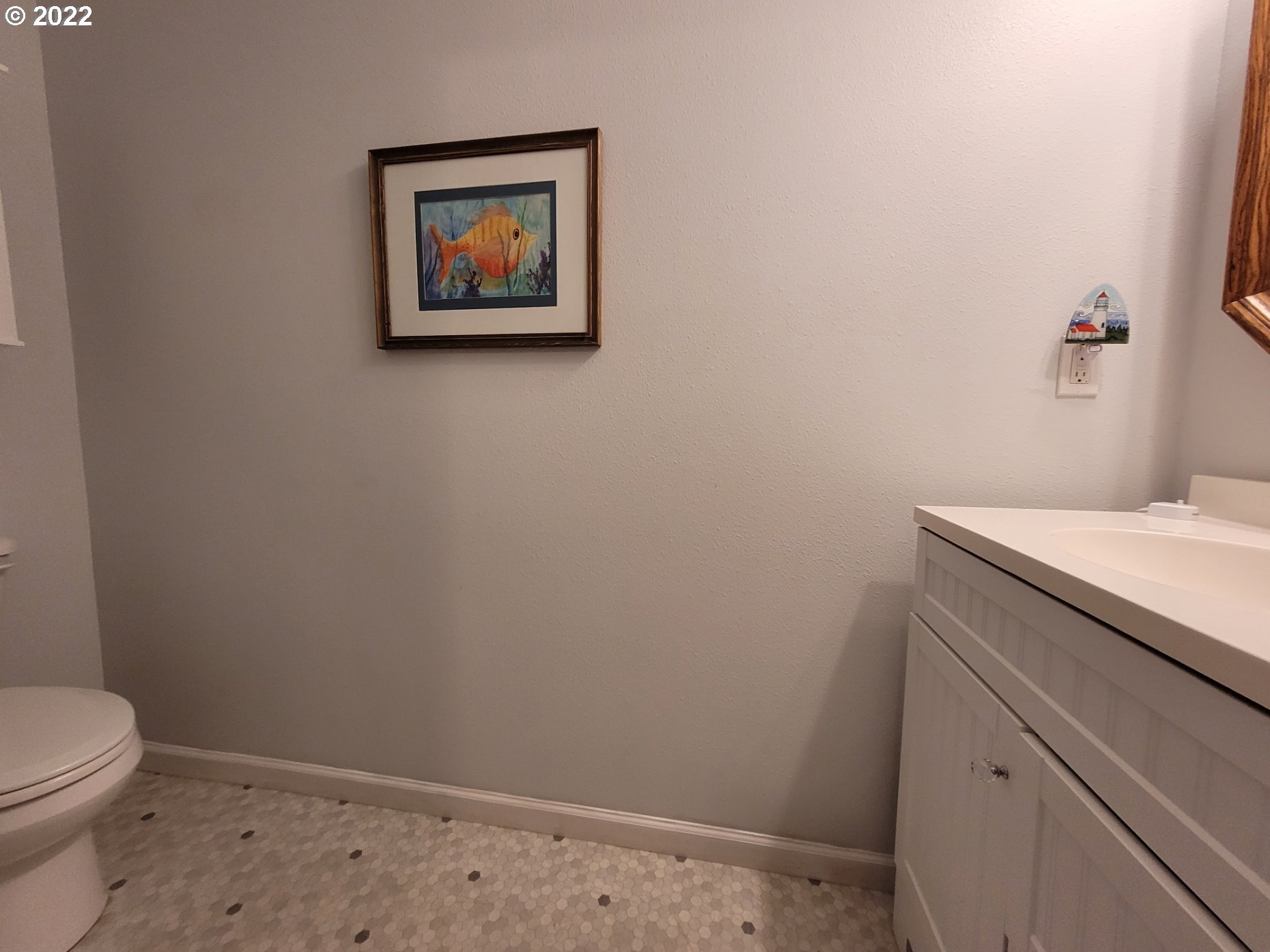 42533 Gull Road Port Orford, OR 97465 - Photo 21 of 32 Attached Bathroom #2