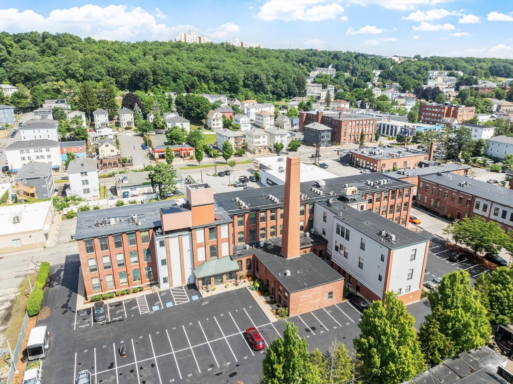 1 Envelope Terrace, Unit 107 Worcester, MA 01604 - Photo 34 of 38