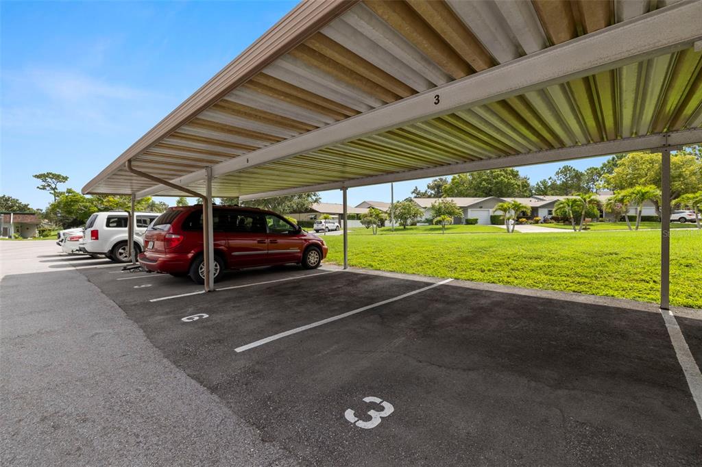 1370 Heather Ridge Boulevard, Unit 105 Dunedin, FL 34698 - Photo 24 of 56 a view of outdoor space and yard