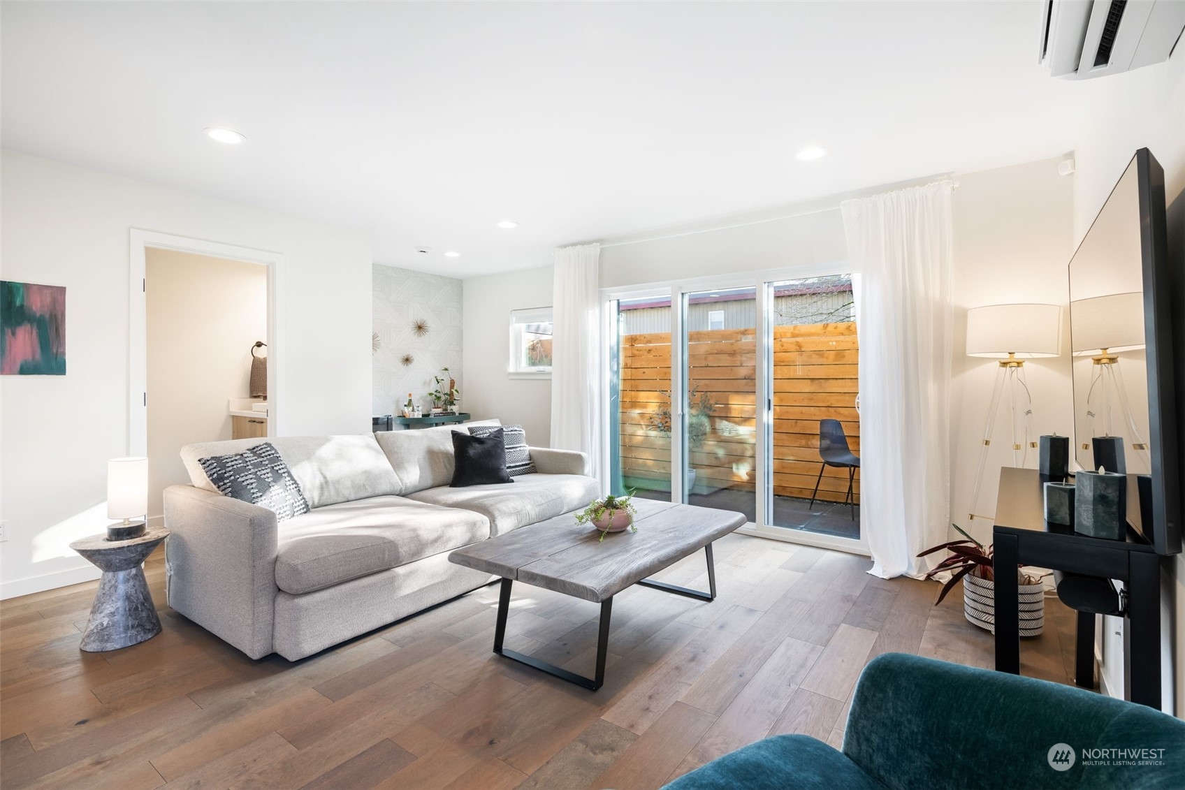 1127 Northwest 60th Street, Unit B Seattle, WA 98107 - Photo 3 of 40