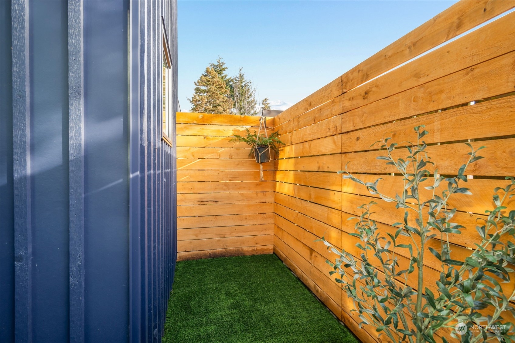 1127 Northwest 60th Street, Unit B Seattle, WA 98107 - Photo 8 of 40