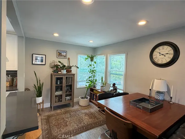 $3,300 | 2852 Exposition Boulevard, Unit C, Santa Monica, CA 90404