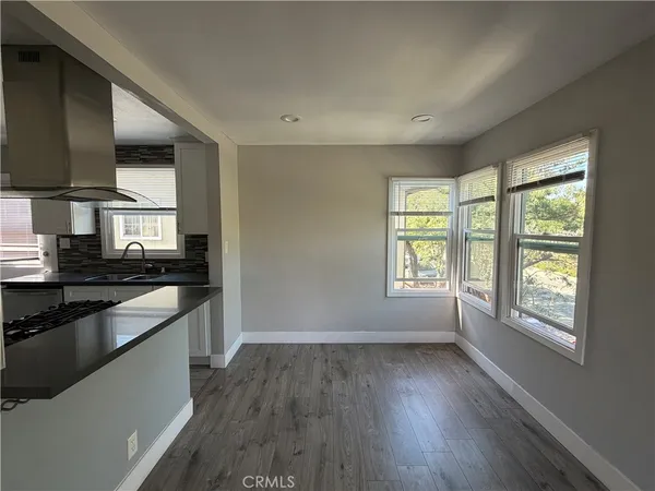 $3,300 | 2852 Exposition Boulevard, Unit C, Santa Monica, CA 90404