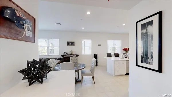 $4,300 | 195 Follyhatch, Irvine, CA 92618