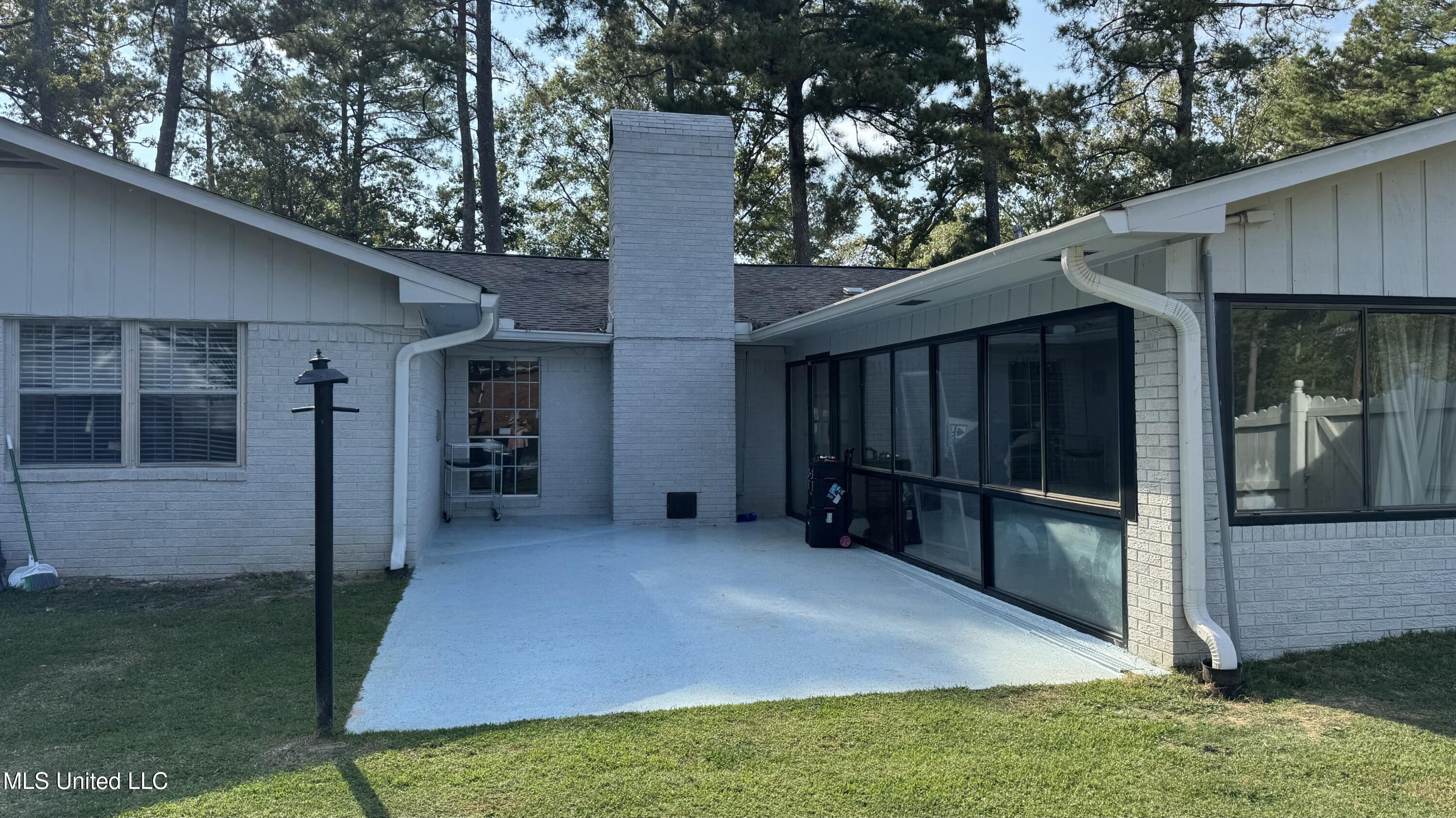 108 Azalea Drive Forest, MS 39074 - Photo 21 of 31 IMG_3731