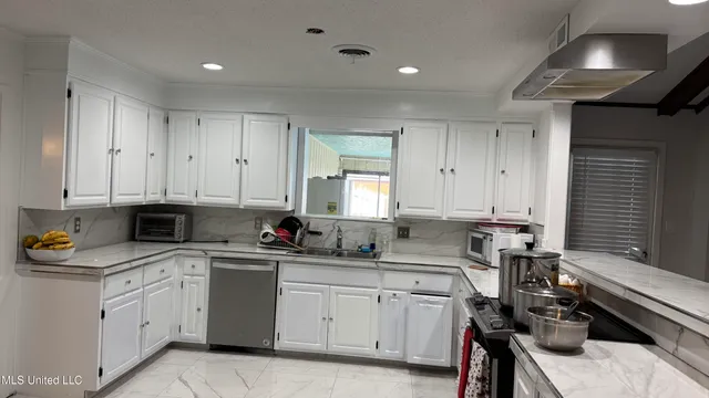 $300,000 | 108 Azalea Drive, Forest, MS 39074