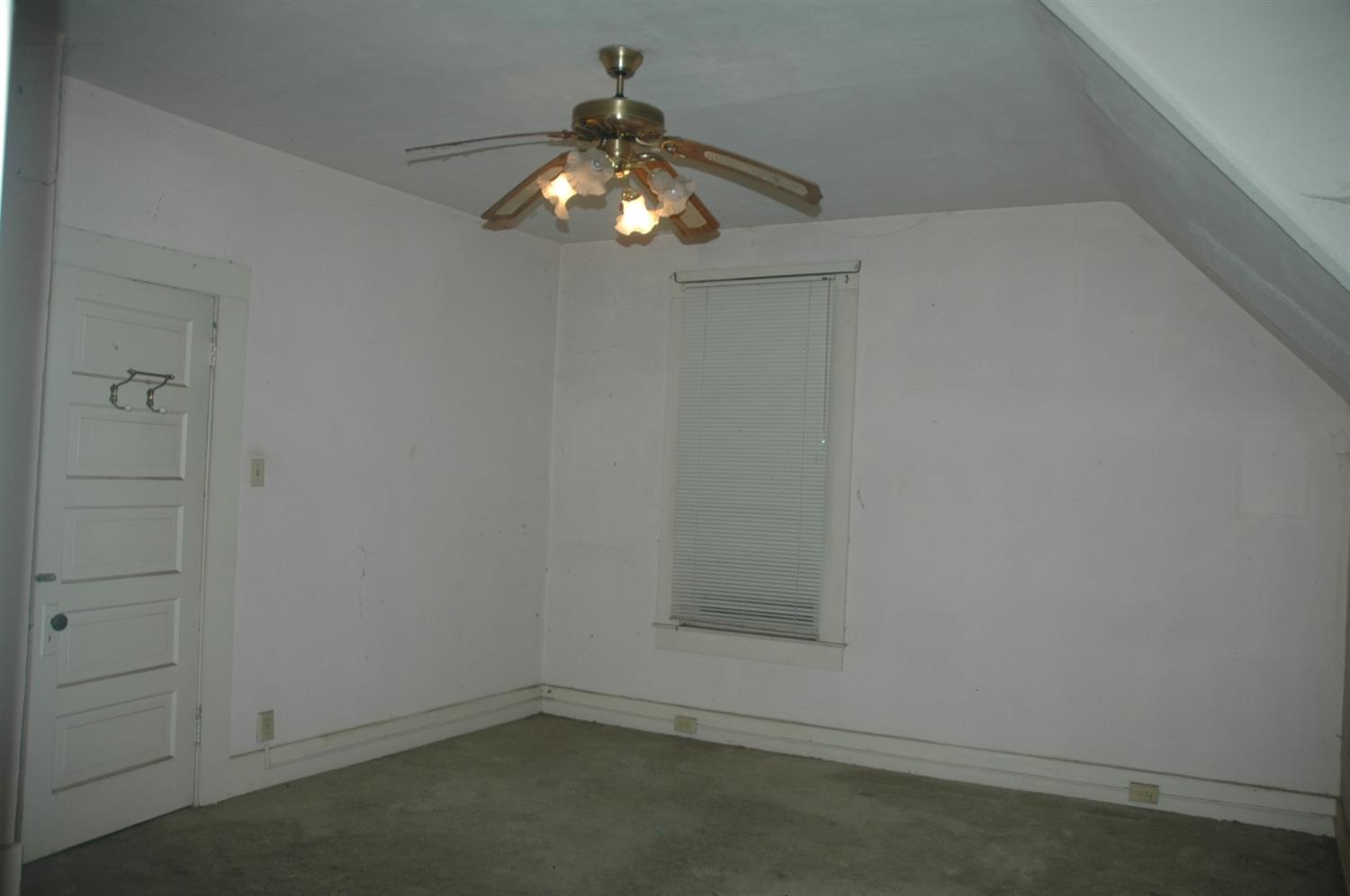 6 Pollasky Avenue Clovis, CA 93612 - Photo 16 of 24 Bedroom 1