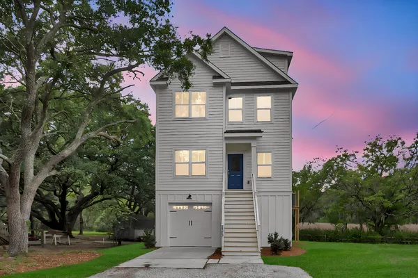 $799,000 | 1552 North Avalon Circle, Charleston, SC 29407