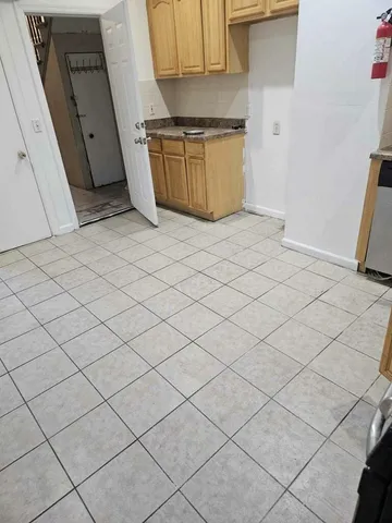 $2,300 | 44 West 19th Street, Unit 1, Bayonne, NJ 07002