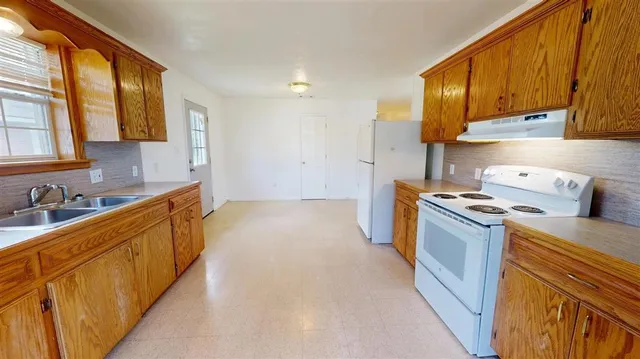 $1,000 | 310 Coffee Street, Dequincy, LA 70633