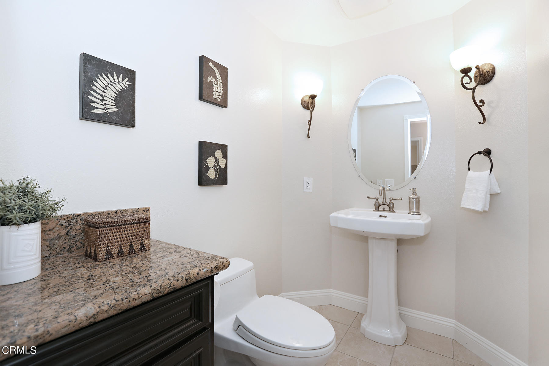 2425 Cliff Road Upland, CA 91784 - Photo 14 of 45 16 MLS_15_PowderRm