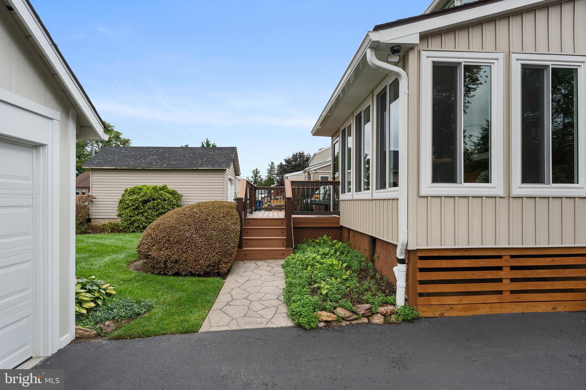 758 North Houcksville Road Hampstead, MD 21074 - Photo 31 of 43 a front view of a house with a yard