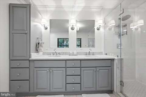 $2,100,000 | 710 Live Oak Drive, McLean, VA 22101
