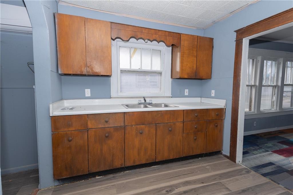 208 South 16th Street Independence, KS 67301 - Photo 14 of 22