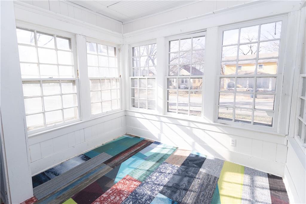 208 South 16th Street Independence, KS 67301 - Photo 6 of 22