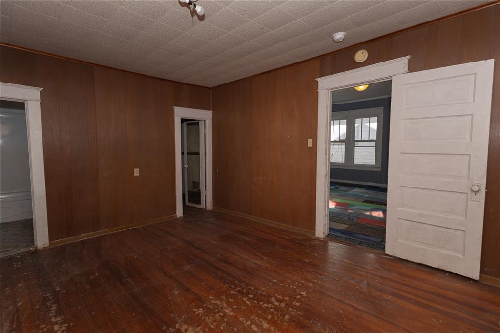 208 South 16th Street Independence, KS 67301 - Photo 8 of 22