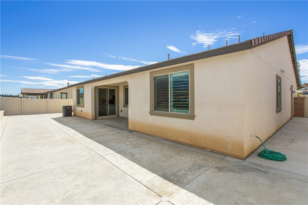 1264 Joshua Tree Road Calimesa, CA 92320 - Photo 20 of 26 spacious backyard