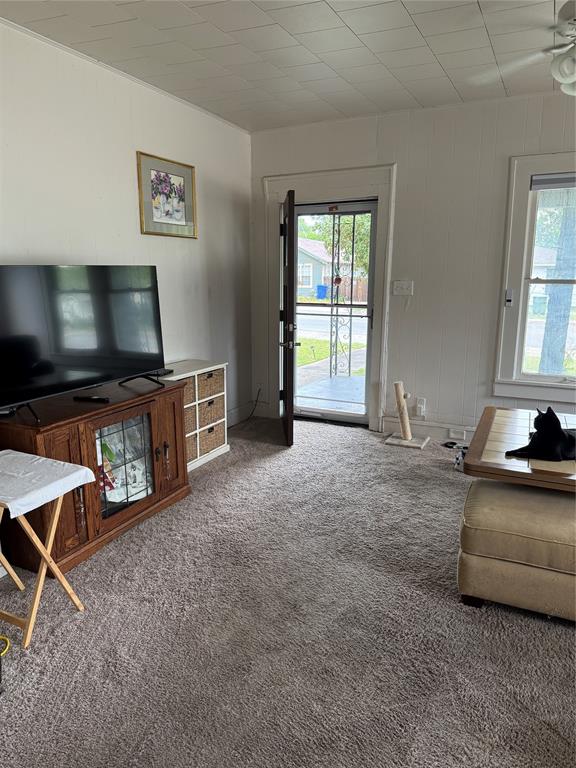 2300 Lyle Avenue Waco, TX 76708 - Photo 5 of 23 a living room with furniture and a flat screen tv