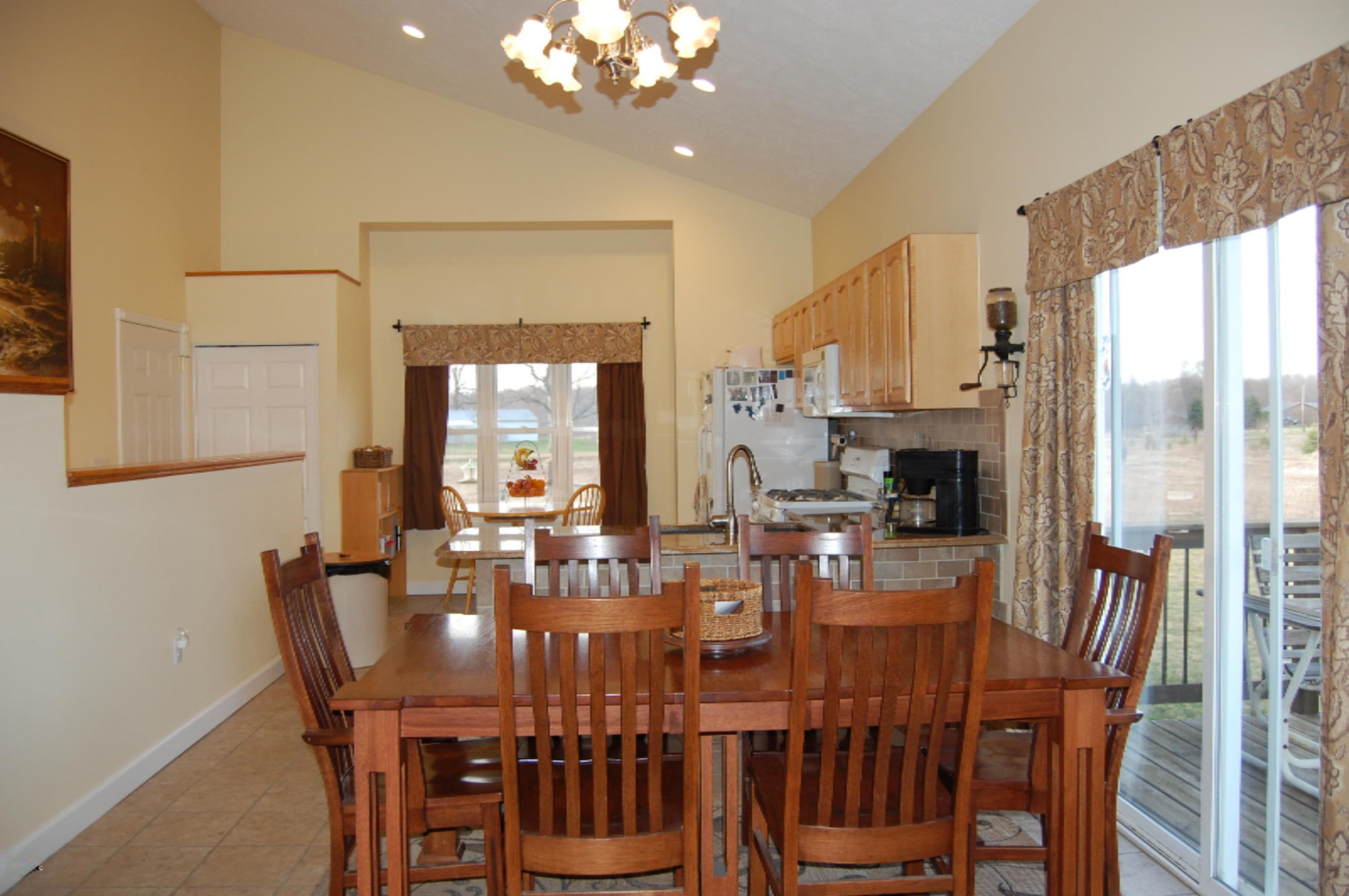 1275 Riggle Road Saranac, MI 48881 - Photo 5 of 12 Dining Area