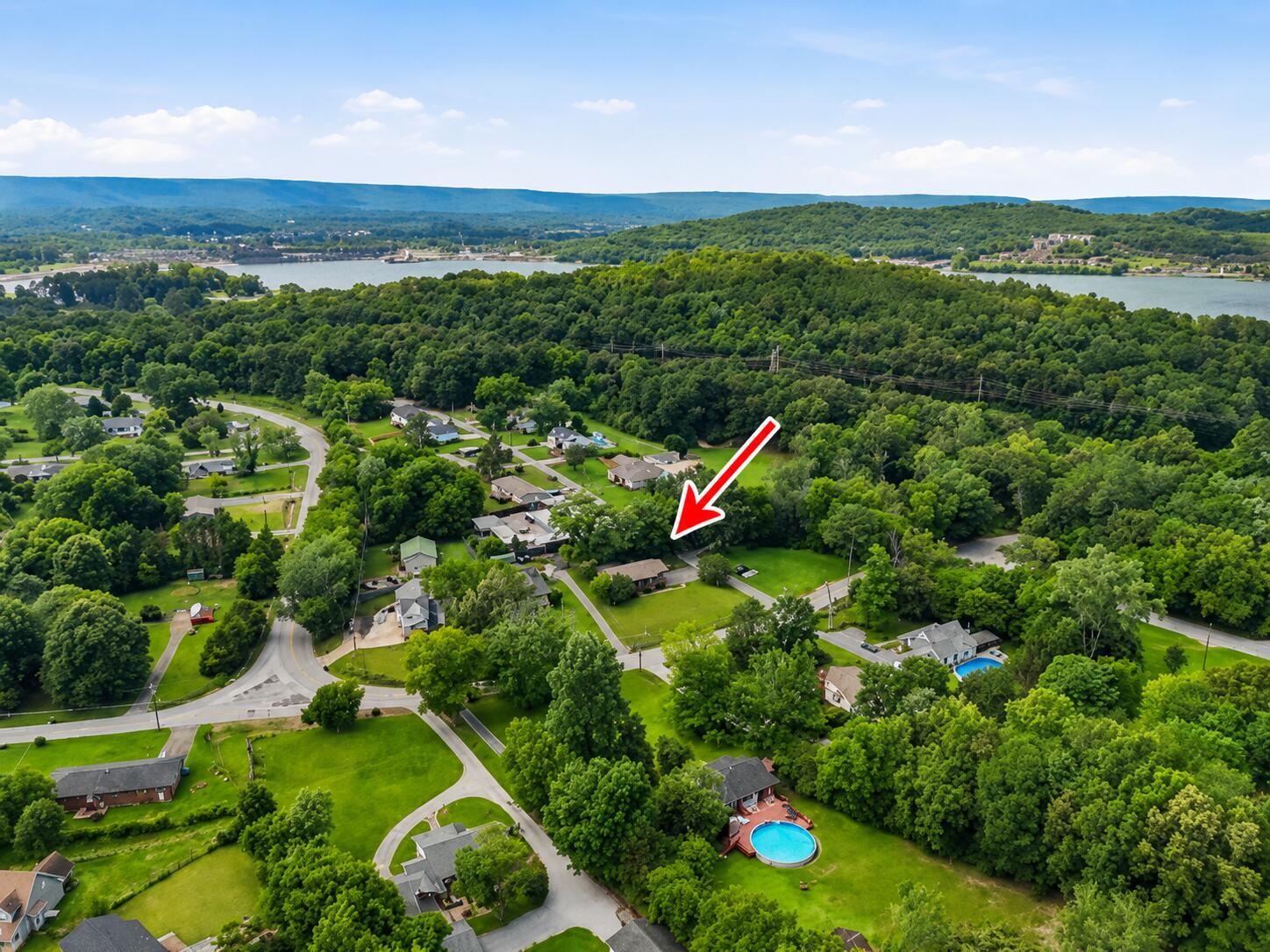 3416 Roberts Road Chattanooga, TN 37416 - Photo 36 of 37 Aerial Photo 2 with Lake