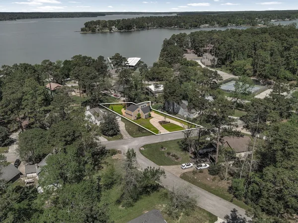 $390,000 | 15211 Jamaica Drive, Willis, TX 77318